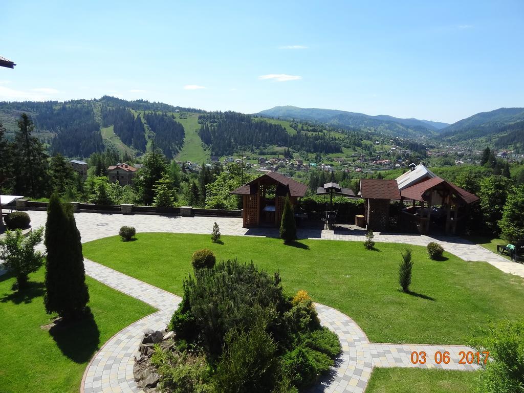 ホテル Alpenhof Pansion スラブスク エクステリア 写真